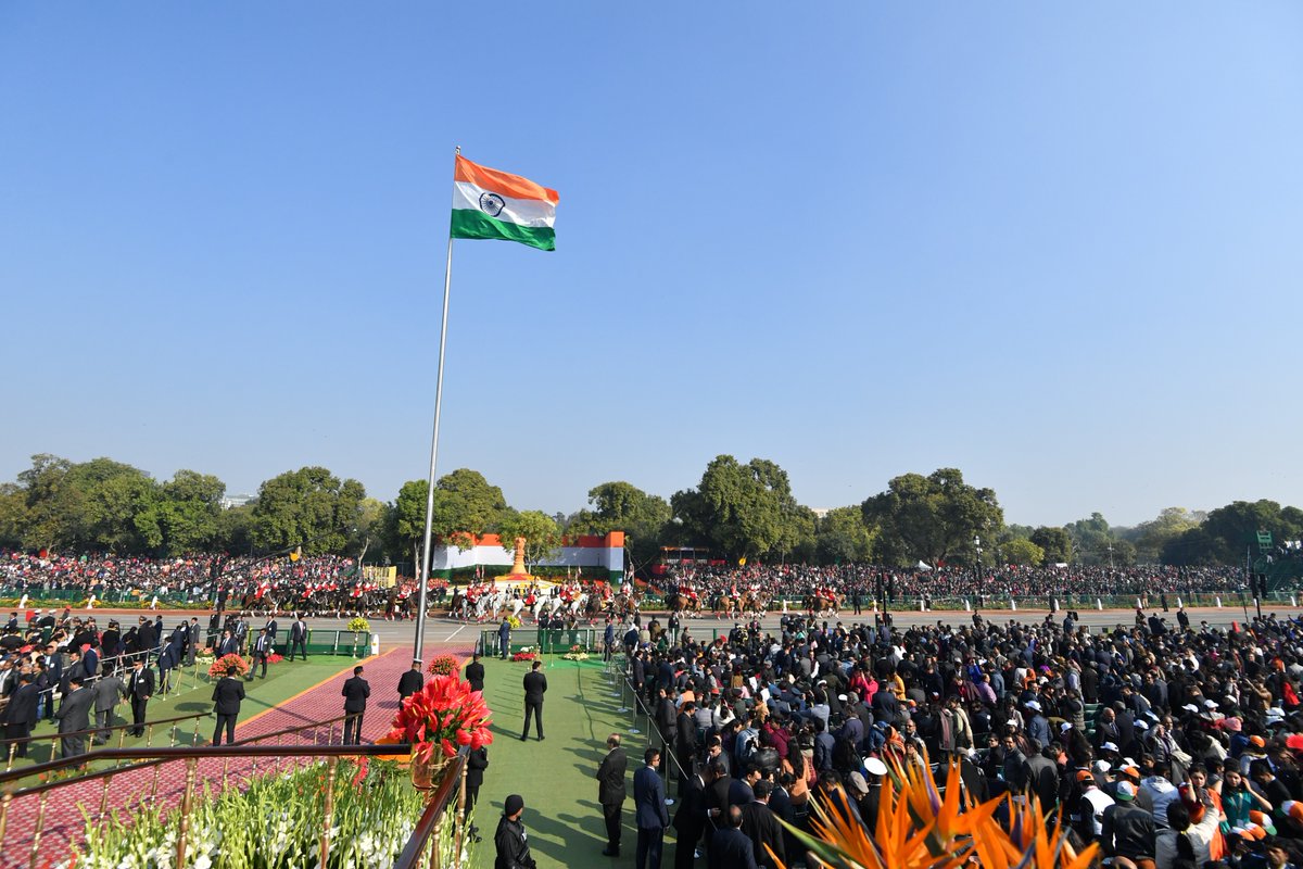 4-Narendra-Modi-Tweet-Republic-day-Pared