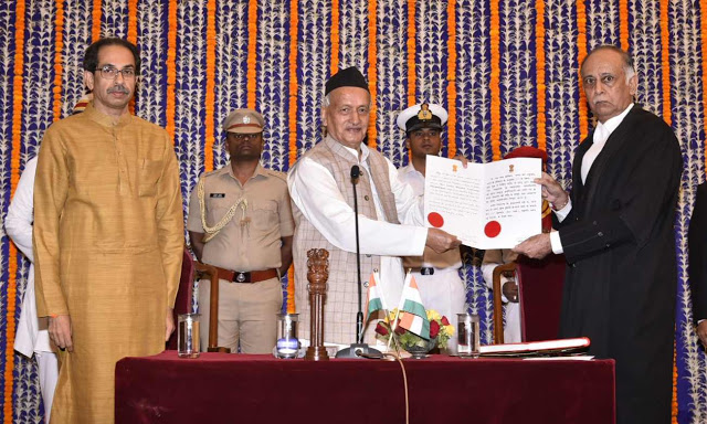 मा राज्यपाल यांच्या उपस्थितीत मुख्य न्यायमुर्ती यांचा शपथविधी 1