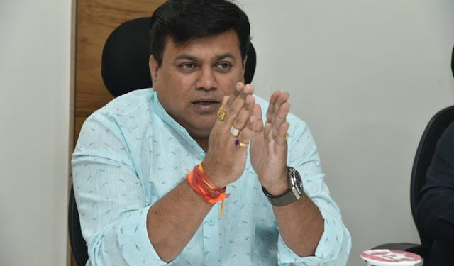 Uday-samant-1-640x375