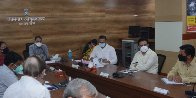 labour-minister-meeting-750x375