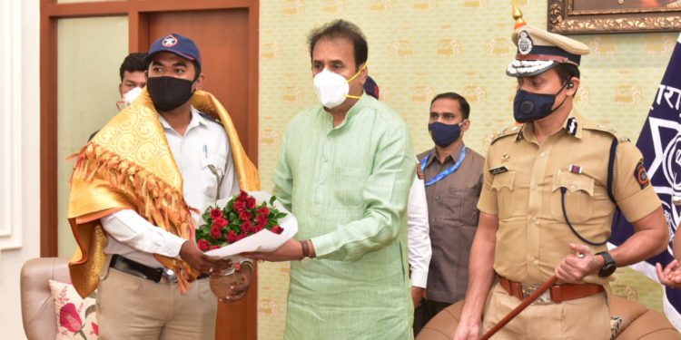 Aba-sawant-Felicitation-750x375