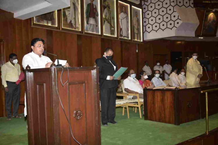 oth-ceremony-2-750x500