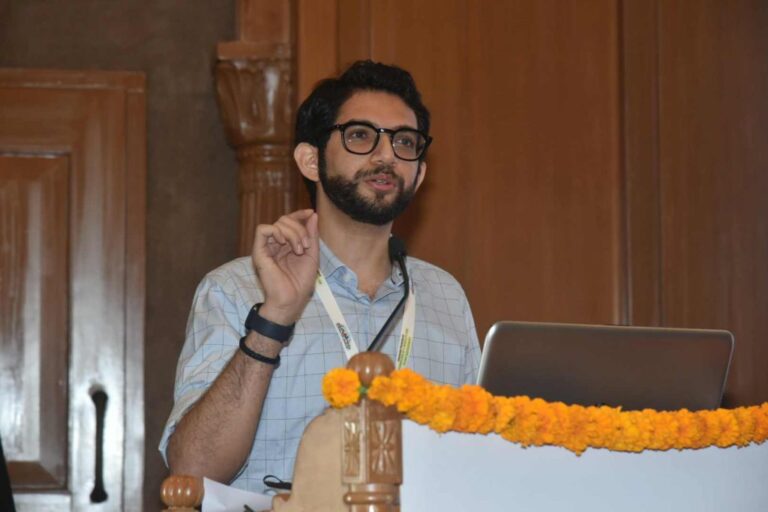 Environment-Min-Shri-Aditya-Thakarey-Sir-at-Promotion-of-E-Mobility-for-Clean-Environment-4-1024x683