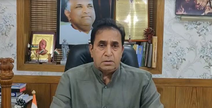 anil-deshmukh-732x375 (1)