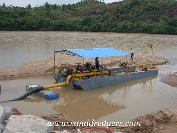 sand-dredging-machine