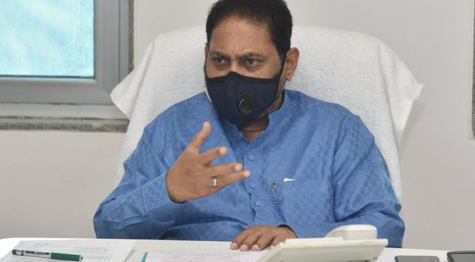 Minister-Nitin-Raut-680x375 (1)