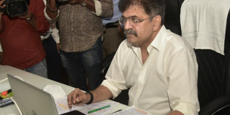 Jitendra-Awhad-MHADA-2-750x375