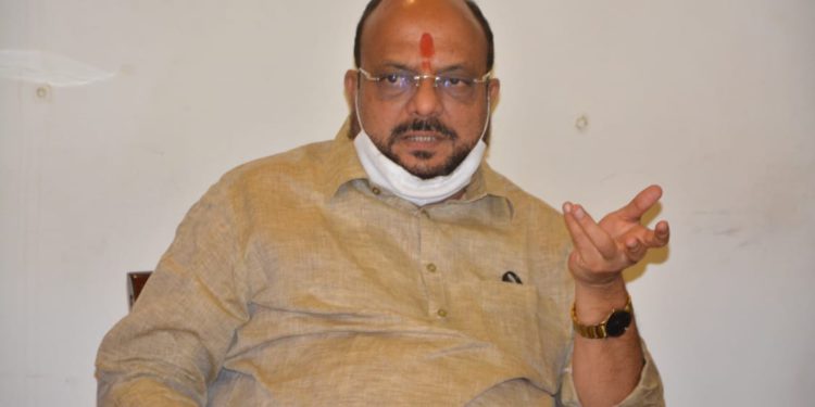 Gulabrao-Patil-1-750x375