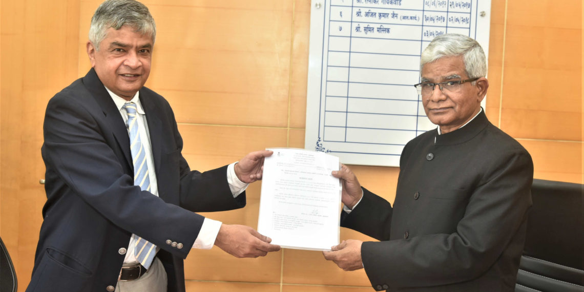 Rajya-Mahiti-Aayukt-Shapathvidhi-2-1140x570