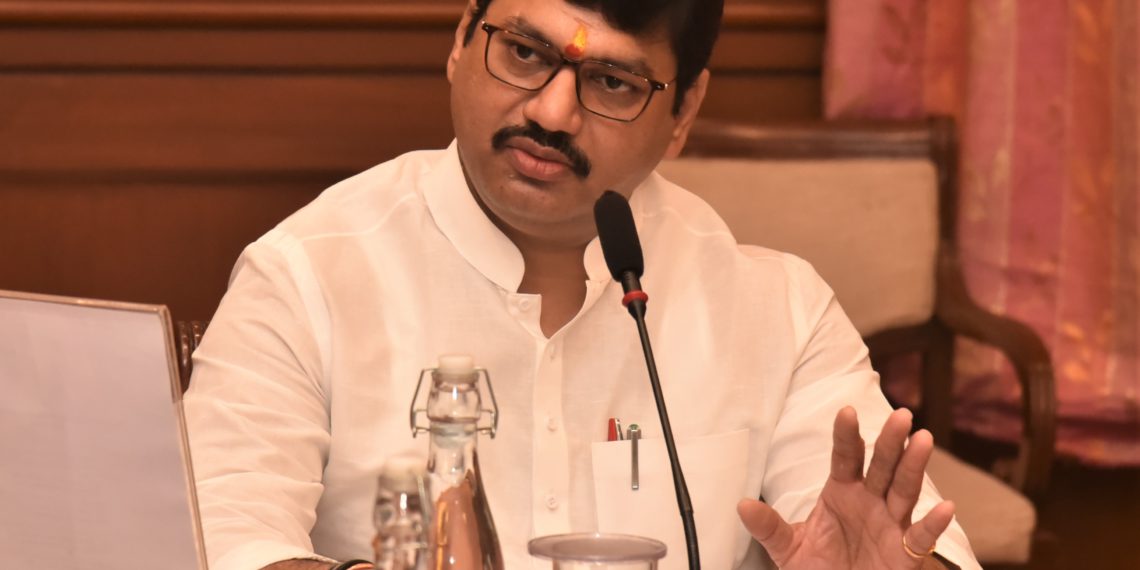 Dhananjay-munde-1140x570