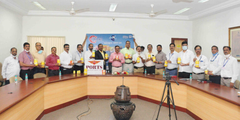 ‘महानंद-घी-आखाती-देशामध्ये-निर्यातीचा-शुभारंभ-2-1140x570