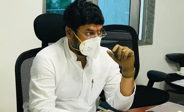 DHANANJAY-MUNDE-615x375 (1)