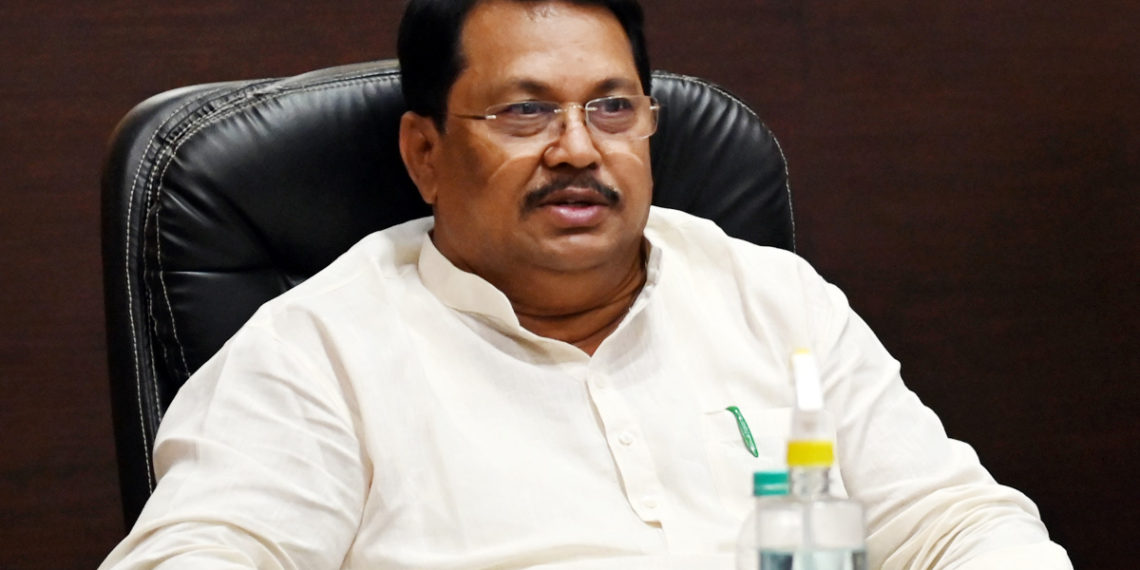 VIJAY-WADETTIWAR-1140x570