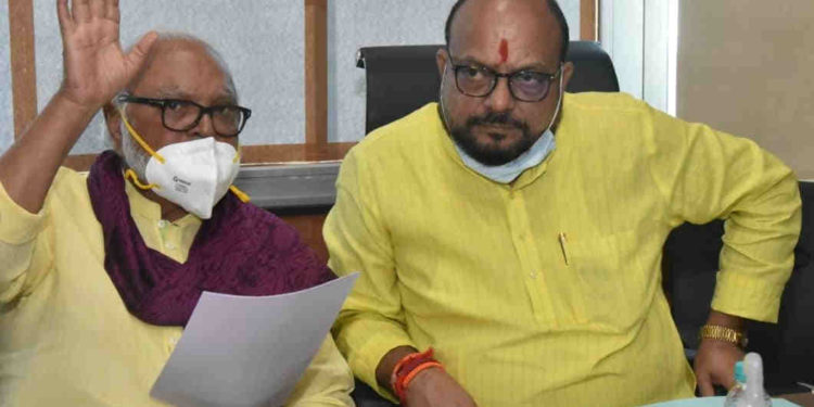 नाशिक-जिल्ह्यातील-येवला-तालुक्यातील-प्रादेशीक-पाणीपुरवठा-योजनासंदर्भात-बैठक-1-750x375