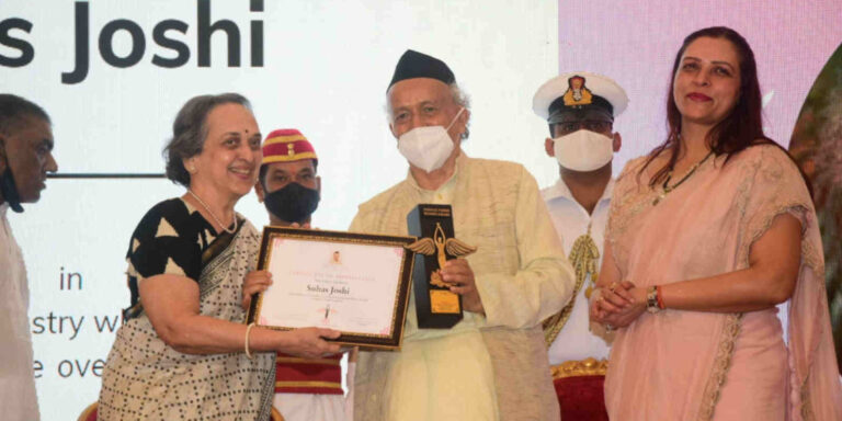 Governor-Koshyari-presents-Kamala-Power-Women-Award-2022-to-38-women-achievers-2-1140x570