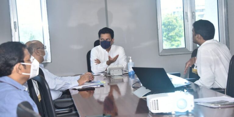 आरोग्य-सेवा-व-शैक्षणिक-व्यवस्थापन-प्रणाली-एच.एम.आय.एस.याबाबत-बैठक-1-1140x570