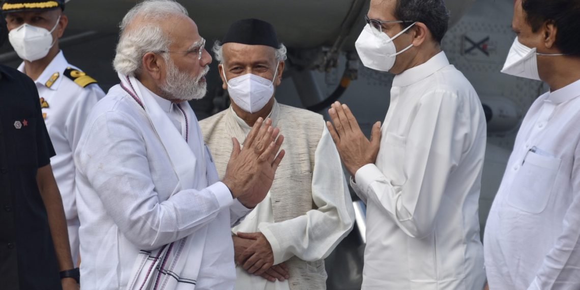 Hon-Prime-Minister-Sir-Arrival-at-Shikra-1-1140x570