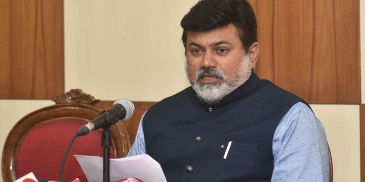 Hon-min-Uday-Samant-press-1-750x375