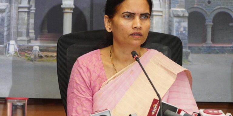 Bharti Pawar Minister2