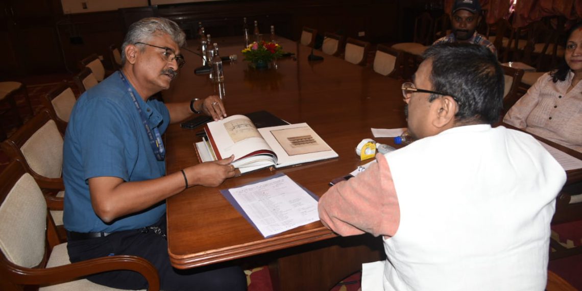 min-mungantiwar-jj-arts1-1140x570