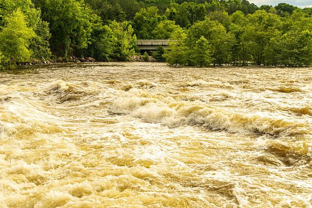 heavy-rain-gdb7a19b9a_640