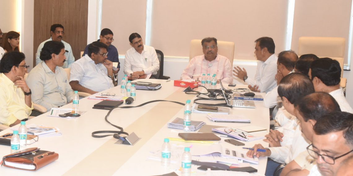 min-ravindra-chavan-e1664806107544-1140x570