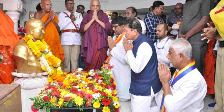 चैत्यभुमी-1-1140x570