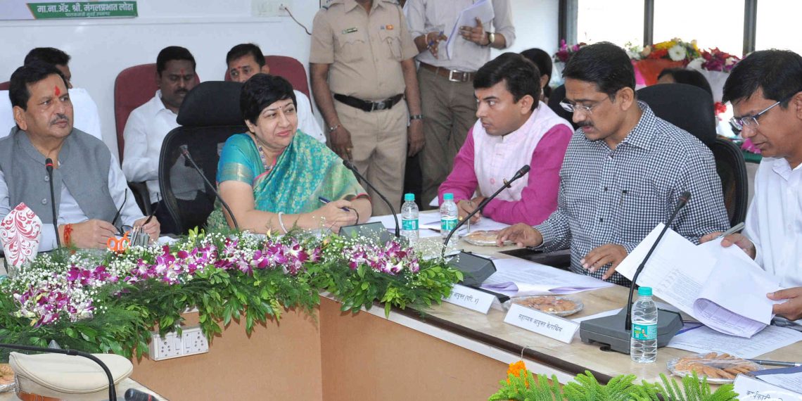 पालकमंत्री-मंगलप्रभात-लोढा-3-1140x570