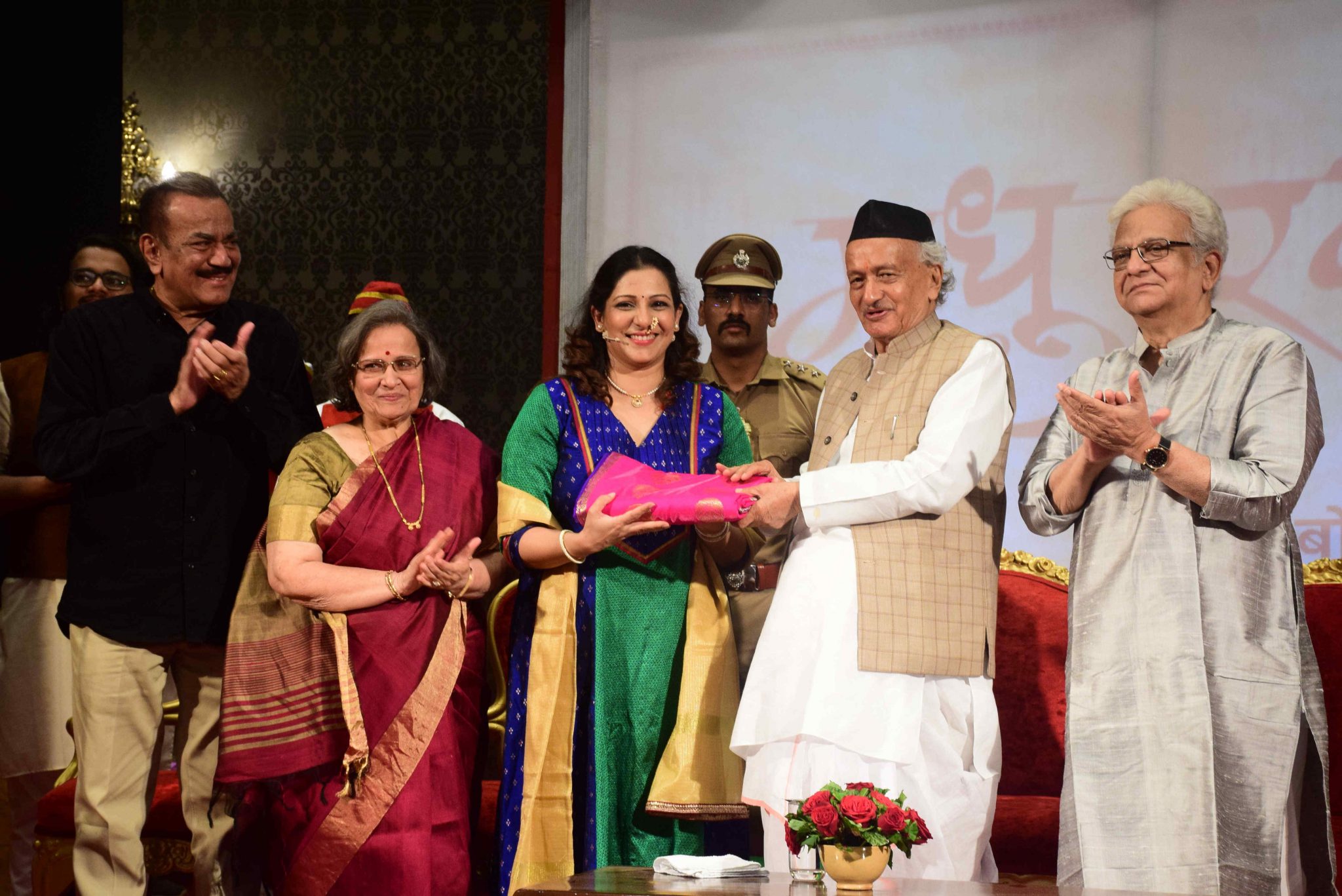 Governor-Koshyari-witnesses-musical-play-on-evolution-of-Marathi-language-2.-2048x1367