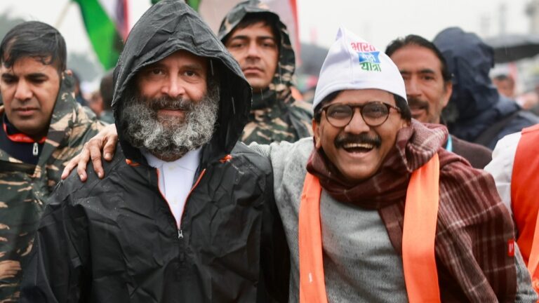 Sanjay Raut with Rahul Gandhi 1