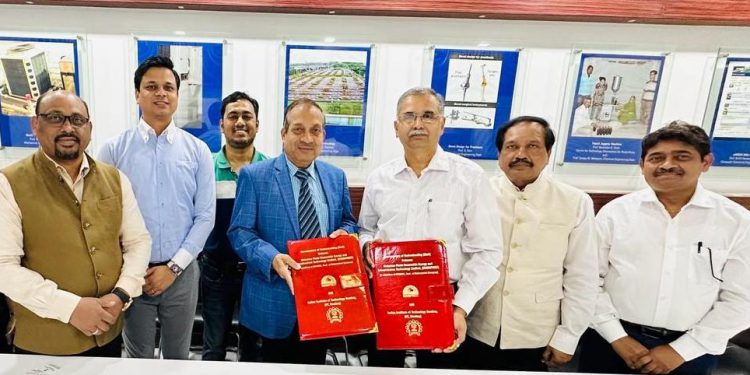 महाप्रित-व-आय.आय.टी.-बॉम्बे-यांच्यात-सामंजस्य-करार-1-750x375