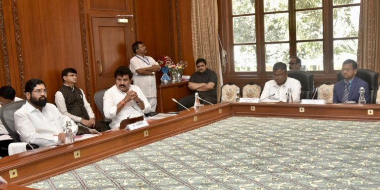 महाराष्ट्र-राज्य-दिव्यांग-वित्त-व-विकास-महामंडळाची-बैठक-2-1140x572