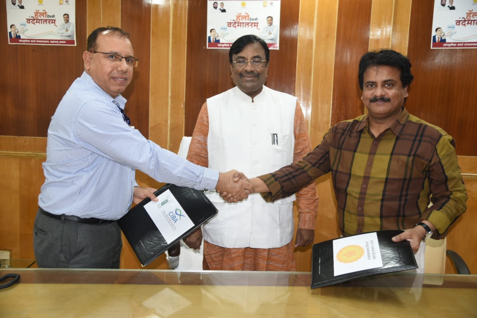 मत्स्यव्यवसाय-मंत्री-सुधीर-मुनगंटीवार-2