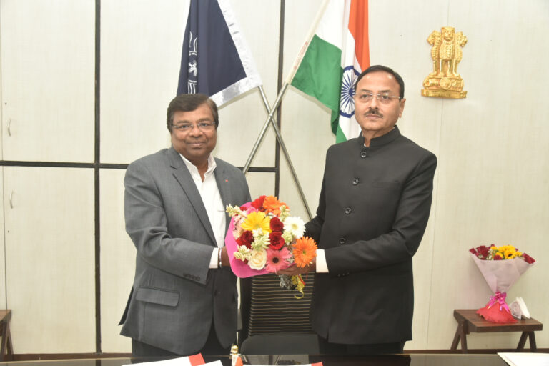 मा.-दिलीप-पांढरपट्टे-साहेब-यांची-महाराष्ट्र-लोकसेवा-आयोग-सदस्य-पदाची-शपथ-2