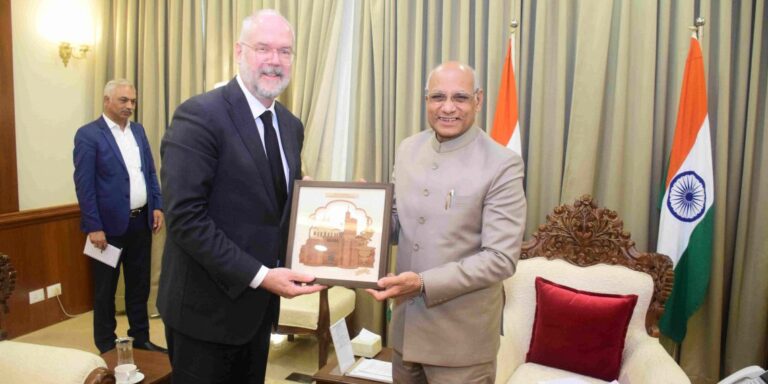 The-Consul-General-was-speaking-to-Maharashtra-Governor-Ramesh-Bais-at-Raj-Bhavan-during-a-courtesy-call-at-Raj-Bhavan-2-1140x570