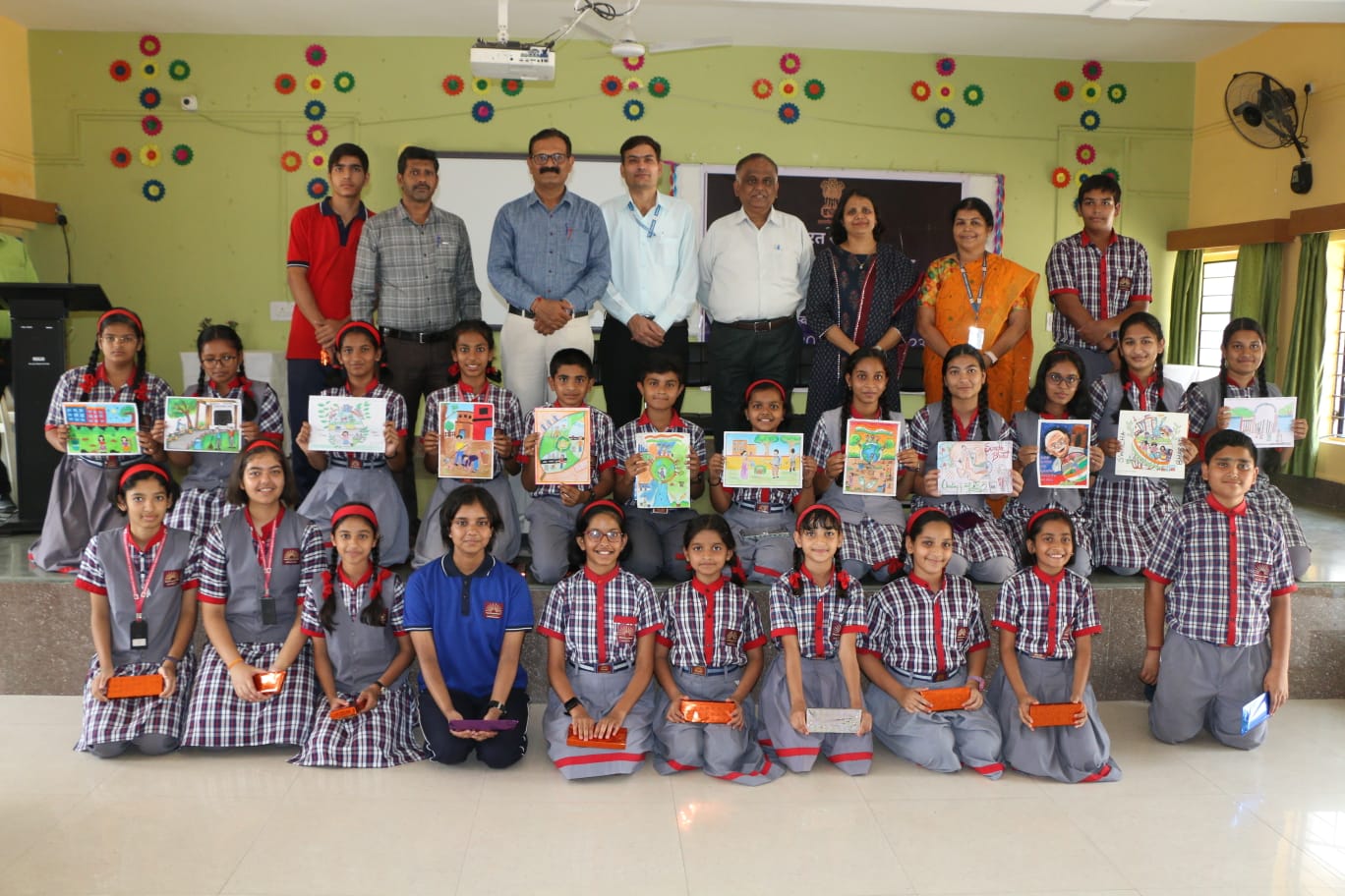 WhatsAppImage2023-04-20at4.34.35PMWXLI