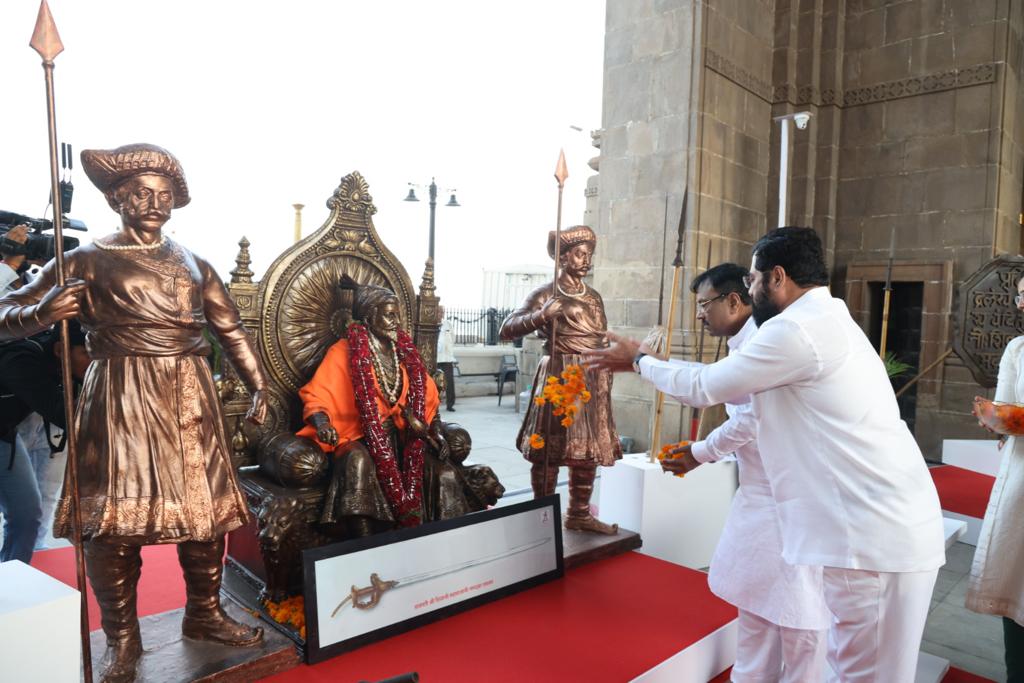 22DC8E9E-20CF-44B0-8854-E116A4046E1A