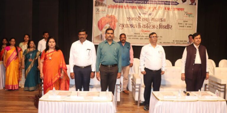 30C41E0C-7613-4EB8-85F4-196D387C6483