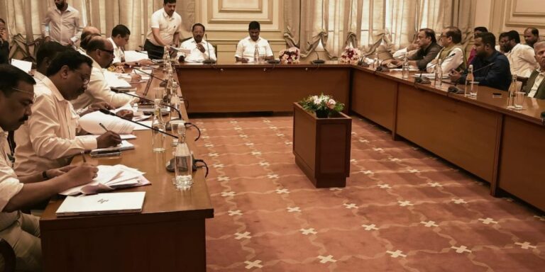 Mahatma-Phule-Vikas-Mahamandal-Meeting-1140x570