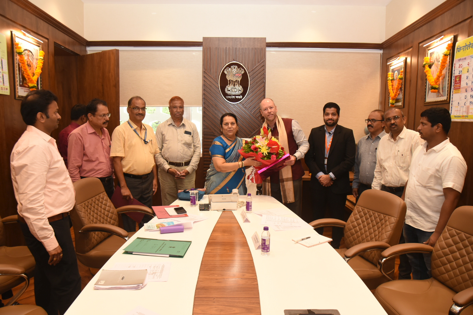 नेदरलँडचे-कार्यकारी-महावाणिज्यदूत-चिअरी-हेल्डन-यांची-भेट