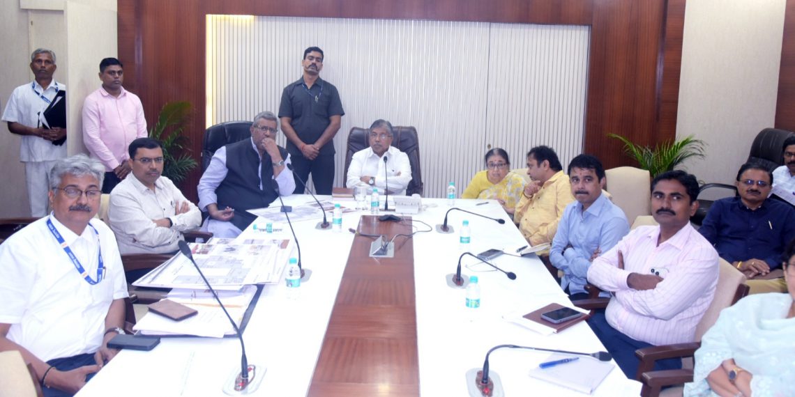 संगीत-महाविद्यालयासंदर्भात-मंत्रालयात-आढावा-बैठक-1-1140x570