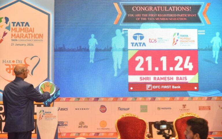Maharashtra-Governor-launches-registration-of-Tata-Mumbai-Marathon-2024-1-1140x714