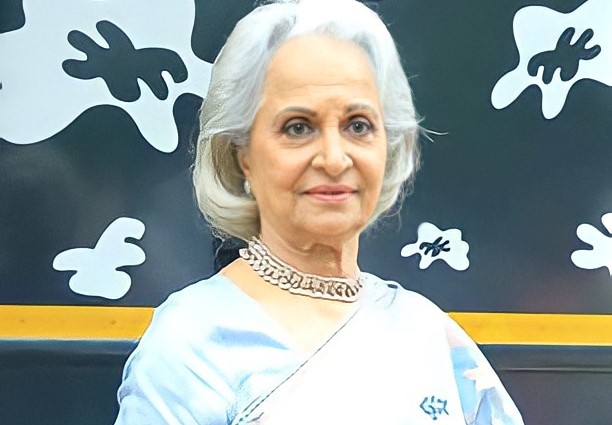 Waheeda_Rehman_(cropped)_enhanced