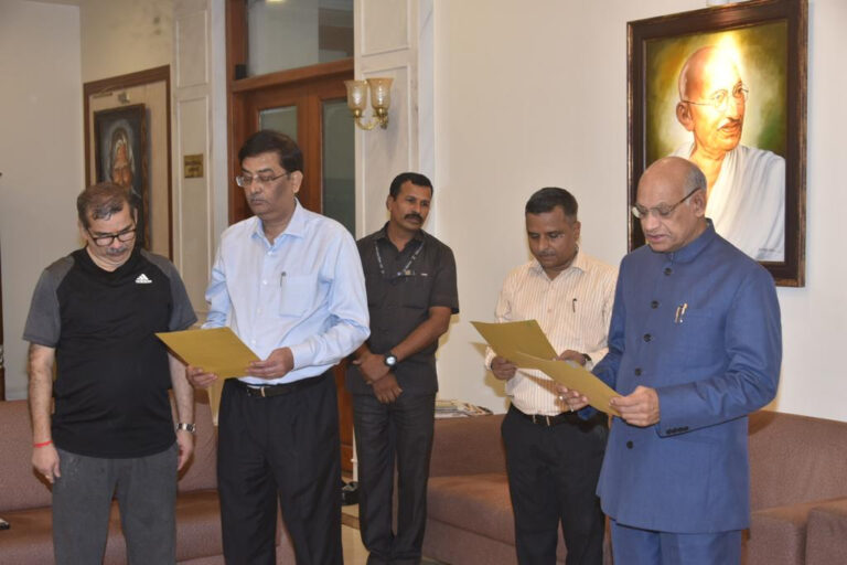 5F2BD9CF-8040-4419-98D8-CA2ED572A3EE