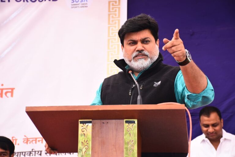 Uday Samant Pointing Finger