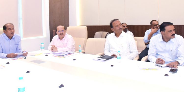 मराठा-समाजातील-नागरिकांना-कुणबी-जात-प्रमाणपत्र-750x375