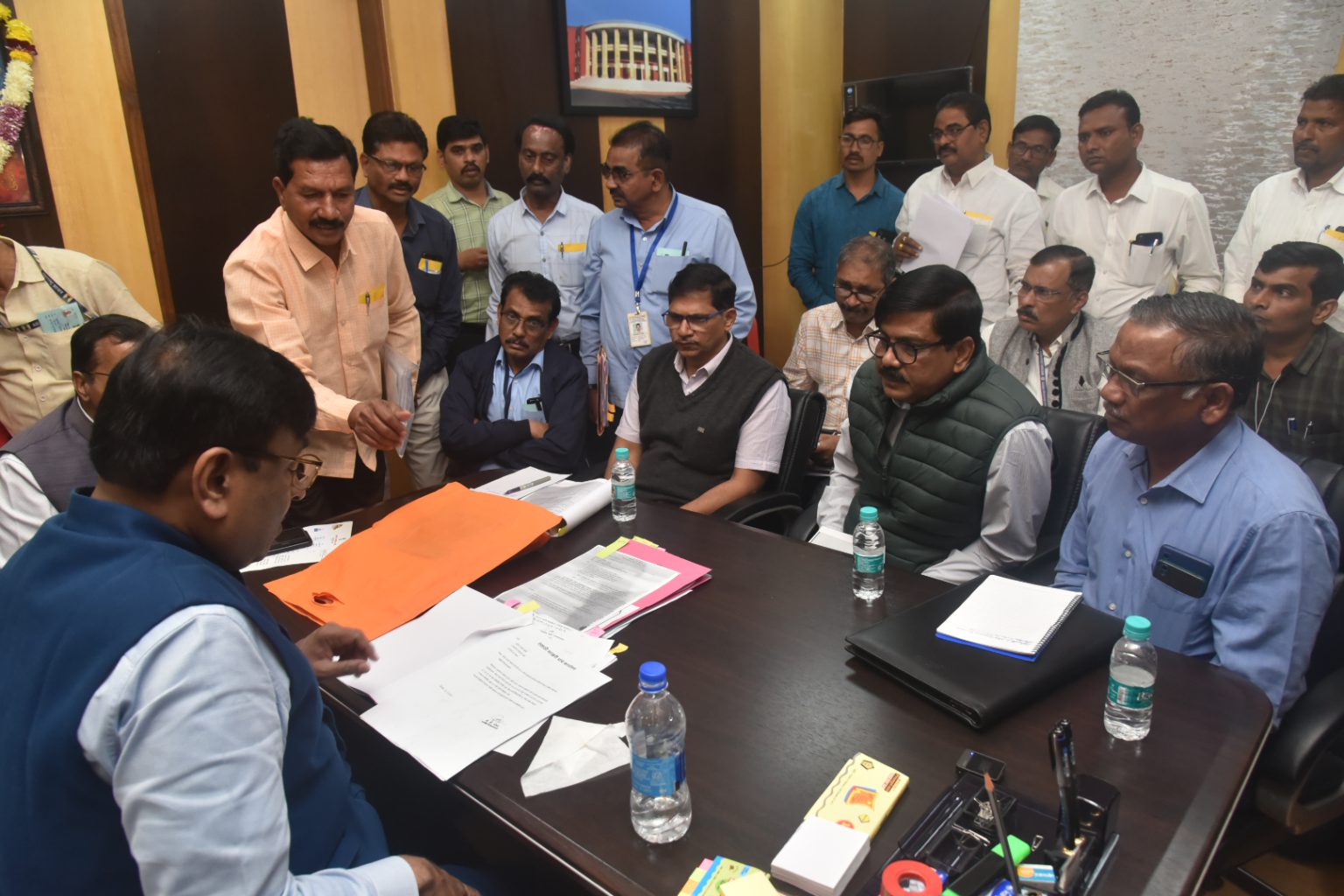 Mungantiwar_coal-India_2-1536x1024