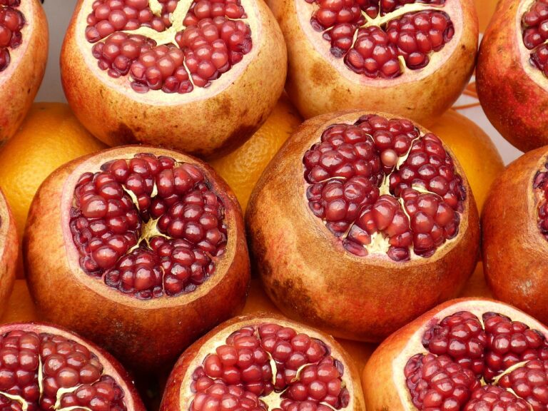 Pomegranate Cut Fruit