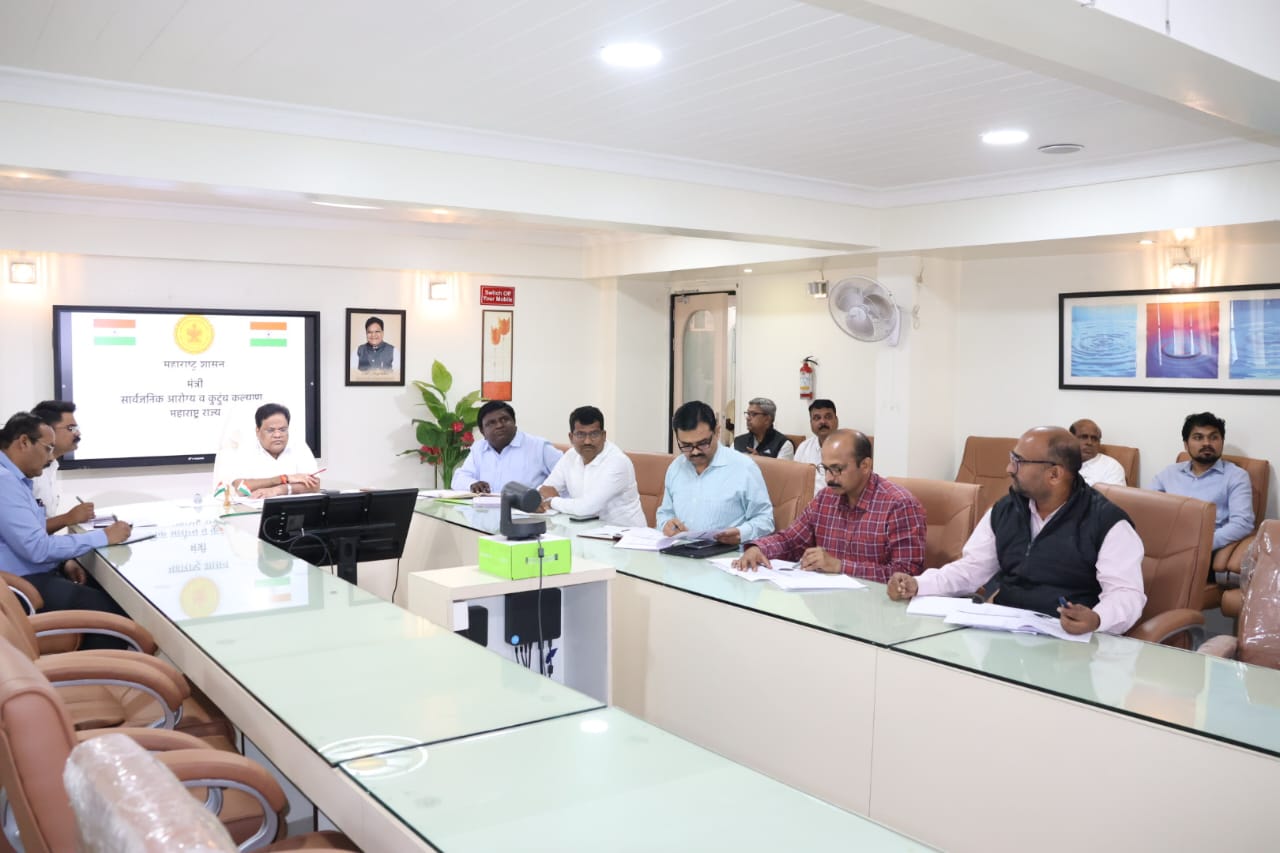 मा.-मंत्री-तानाजी-सावंत-यांच्या-उपस्थितीत-बैठक-1