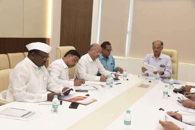 मा.मुख्य-निवडणूक-अधिकारी-यांच्या-उपस्थितीत-बैठक-2-1140x760